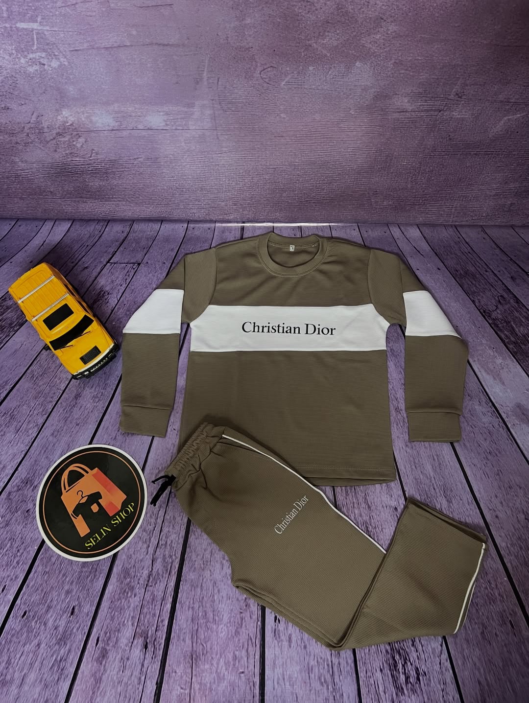 بلوز و شلوار پسرانه بیسکوئیتی چاپ DIOR سایز ۵۰/۵۵/۶۰